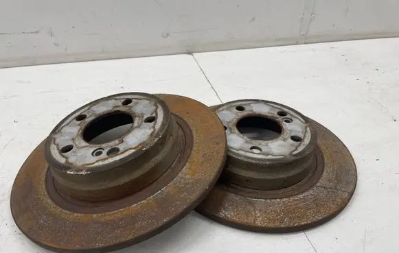 Mercedes-Benz E C207 W207 Rear brake disc