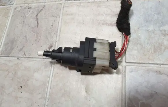 Volkswagen Polo Brake pedal sensor switch V10730158 987065222
