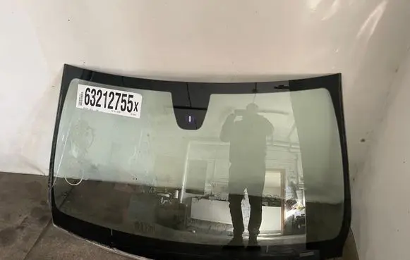Mercedes-Benz A W176 Front windscreen/windshield window 
