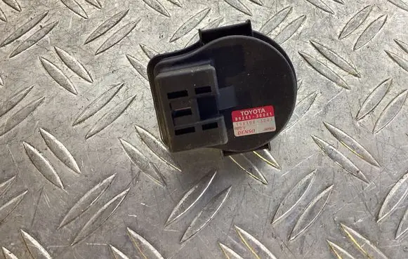 Lexus GS 250 350 300H 450H Other devices 8924130041 1943003041