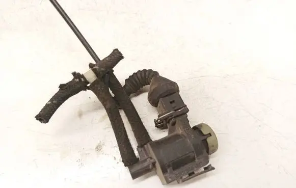 Skoda Superb B5 (3U) Turbo solenoid valve 1J0906283A