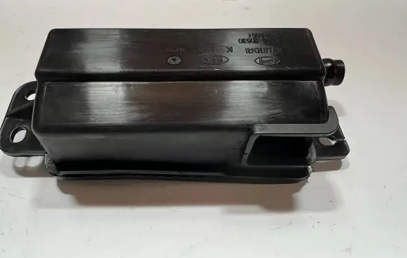 Hyundai Tucson JM Active carbon filter fuel vapour canister 314532D530