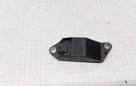 Mercedes-Benz E W211 Airbag deployment crash/impact sensor A0018209326