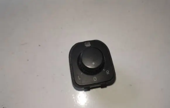 Volkswagen PASSAT B6 Wing mirror switch 1K0959565F
