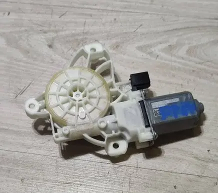Mercedes-Benz A W177 Front door window regulator motor A0009065706 A76187112 0010615608