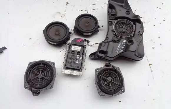 Audi A3 S3 8V Sound amplifier 8P7035223A