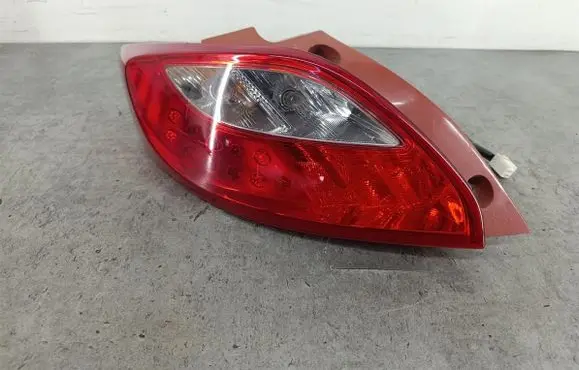 Mazda 2 Rear/tail lights D65151160P5776L