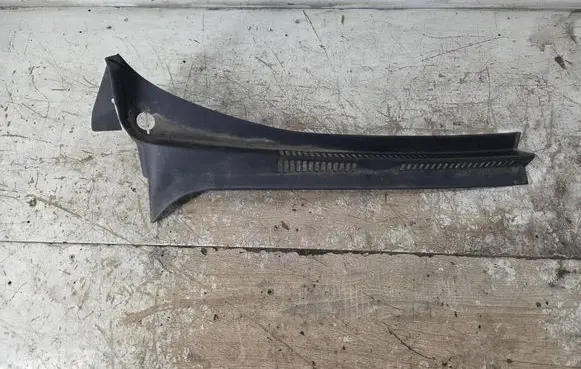 Volkswagen Golf Plus Wiper trim 5M0819404B