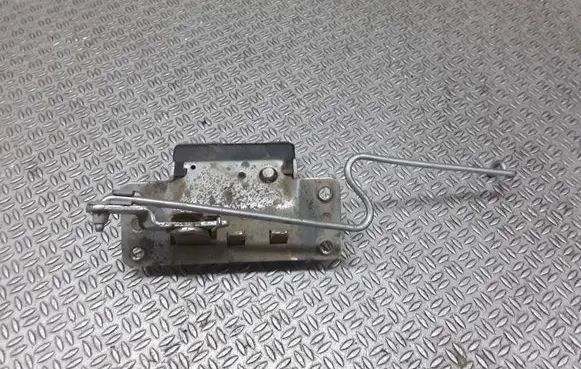 Loading door lock