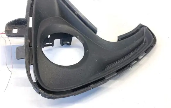 Toyota Yaris Front bumper lower grill 521130D250