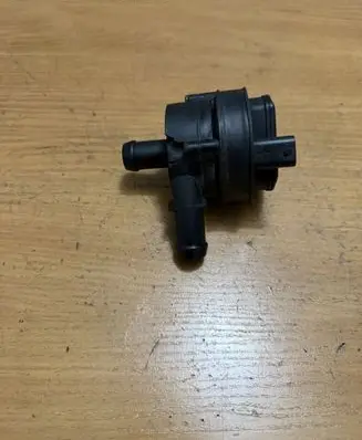 Mercedes-Benz B W246 W242 Electric auxiliary coolant/water pump A0005000686