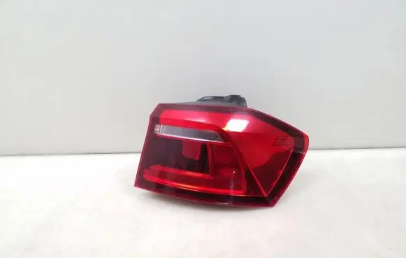 Volkswagen Golf VII Rear/tail lights 510945096S