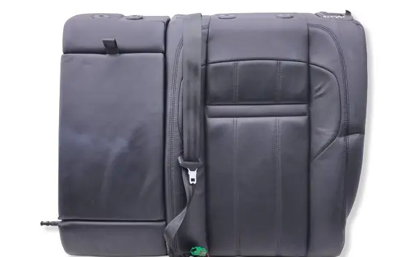 Land Rover Evoque II Rear seat 
