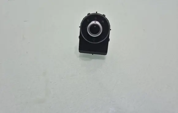 Alfa Romeo Giulia Wing mirror switch 01561181990