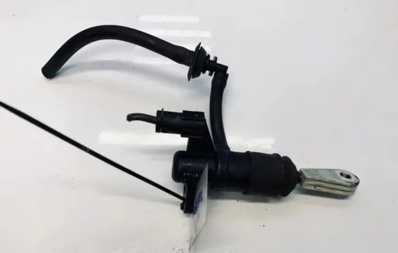 Audi A6 S6 C5 4B Clutch master cylinder 8e1721401