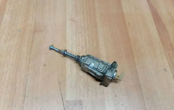 Renault Espace V (RFC) Front door lock (next to the handle) 806011908R N0505266