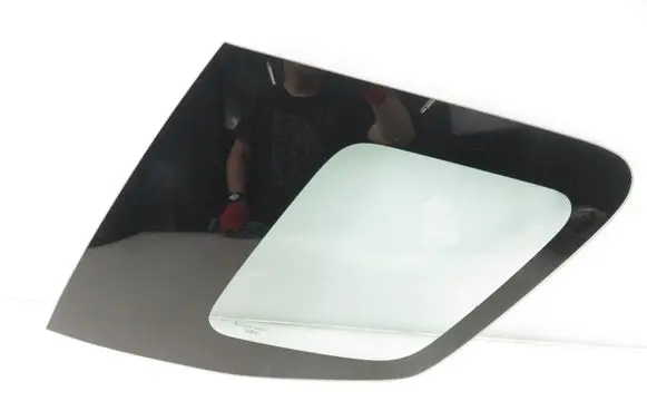Subaru Justy Rear side window