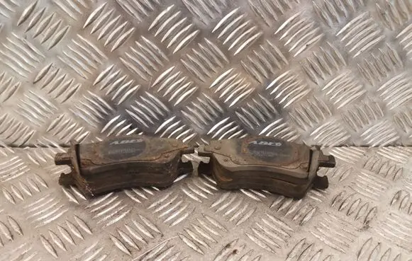 Toyota Corolla Verso E121 Brake pads (front) B310DIQ33 90R02A090016325 012131ABE