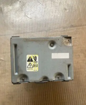Voltage converter inverter