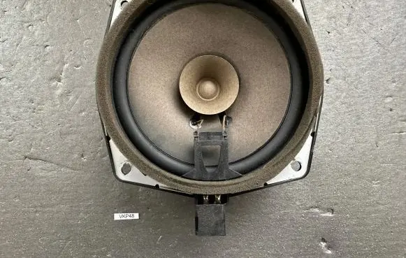Mitsubishi Pajero Front door speaker MR301667