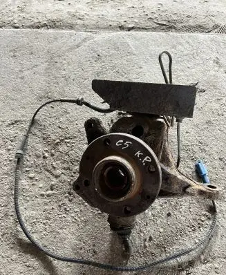 Citroen C5 Front wheel hub spindle knuckle