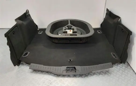 Ford Focus Trunk/boot floor carpet liner 