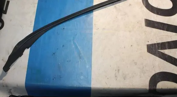 Other sill/pillar trim element