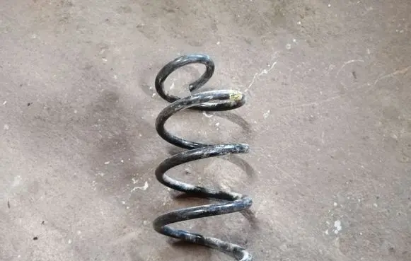 Dacia Duster Front coil spring