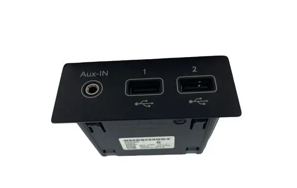 Renault Captur II AUX in-socket connector 280231553R