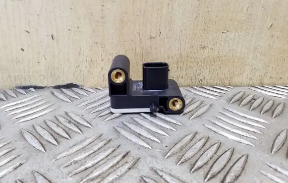 BMW X3 E83 Airbag deployment crash/impact sensor 65776911003 6911003 0285003900