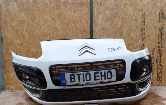 Citroen C3 Picasso Front bumper 9681800777