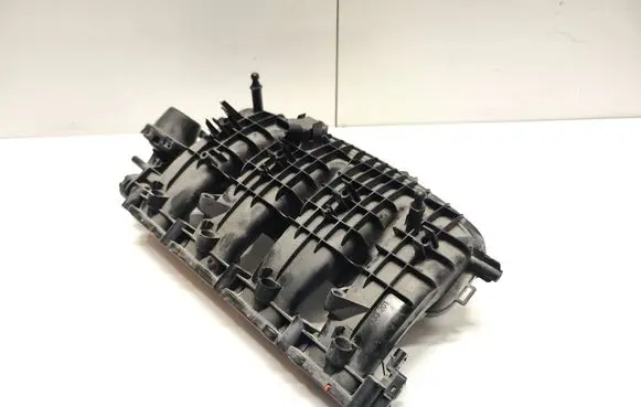 Audi A5 Intake manifold 06L133201A