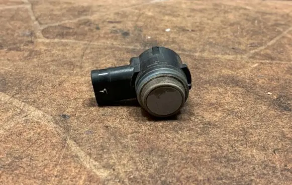 Mercedes-Benz E C207 W207 Parking PDC sensor A0009059300