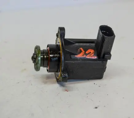 Volkswagen Golf VII Other engine bay part 06F145710C