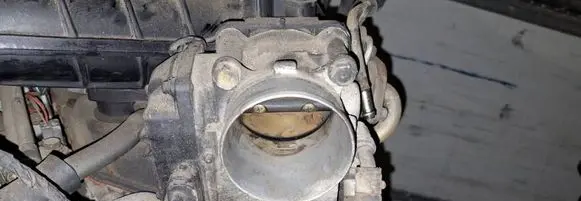 Mitsubishi Endeavor Throttle valve