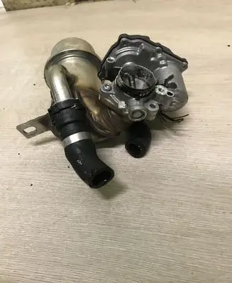 Volkswagen Tiguan EGR valve A2C91233300 04L131512