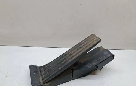BMW 1 E81 E87 Accelerator throttle pedal 6793742 35426793742