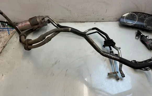 Volkswagen PASSAT B5 Air conditioning (A/C) pipe/hose 443342