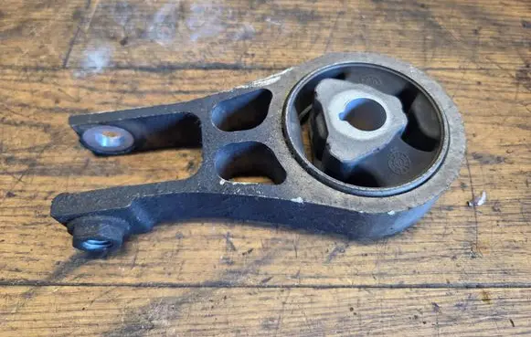 Jeep Compass Engine mount bracket 00534285220