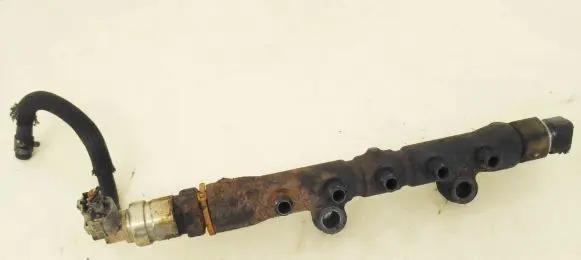 Toyota Avensis T250 Fuel main line pipe f00152