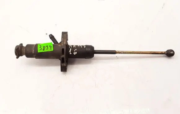 Alfa Romeo 147 Clutch master cylinder 46547168