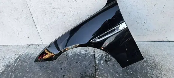 Jaguar XE Fender 