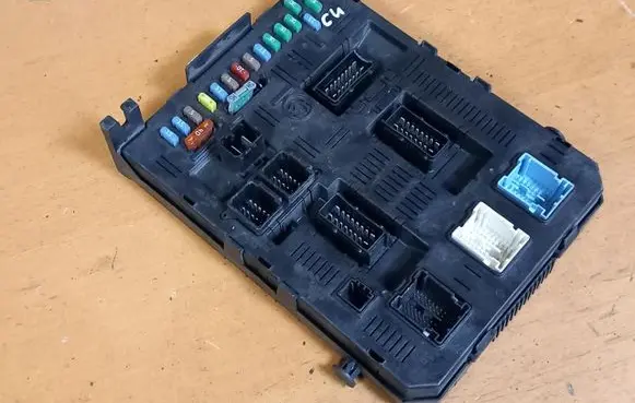 Citroen C4 Grand Picasso BSM Control unit 281171702B