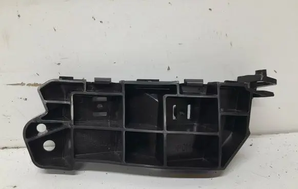 Suzuki SX4 Front bumper mounting bracket 7173280J00