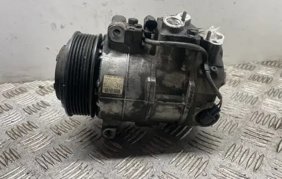 Mercedes-Benz C W204 Air conditioning (A/C) compressor (pump) A0008303600