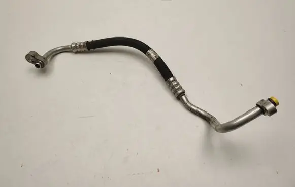 Mercedes-Benz C W204 Air conditioning (A/C) pipe/hose A2048301915