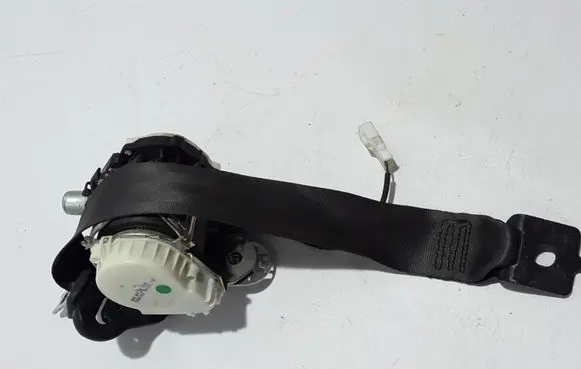 Renault Clio III Rear seatbelt 3306141B