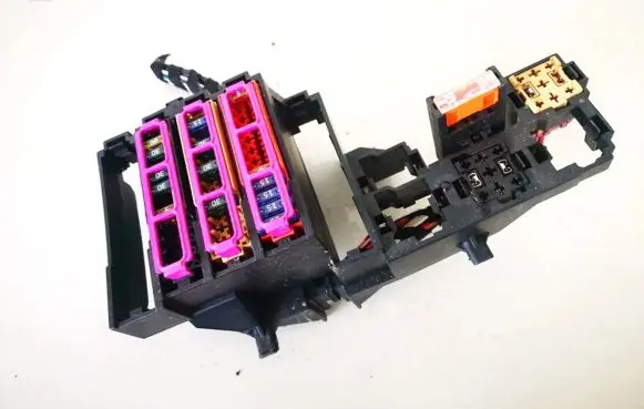 Audi A4 S4 B8 8K Fuse box set 8k0971845a