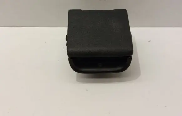 Volkswagen Golf III Car ashtray 1H0857962
