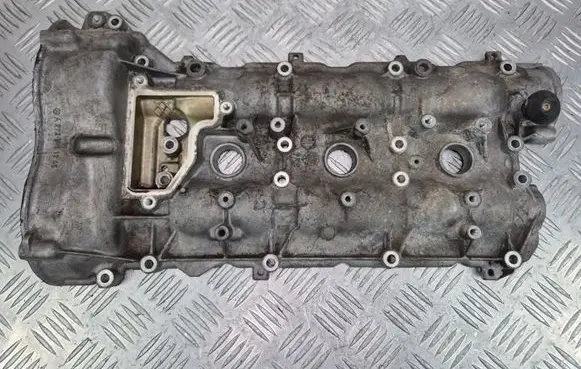 Mercedes-Benz E W212 Rocker cam cover A2720161205
